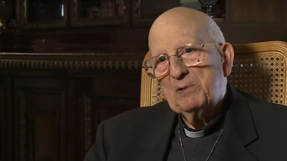 Padre Sorge choc: "La mafia voleva uccidermi, ma non c'è riuscita"