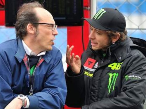 "La gara finisce qui, Rossi è terzo". La gaffe di Meda durante il MotoGp