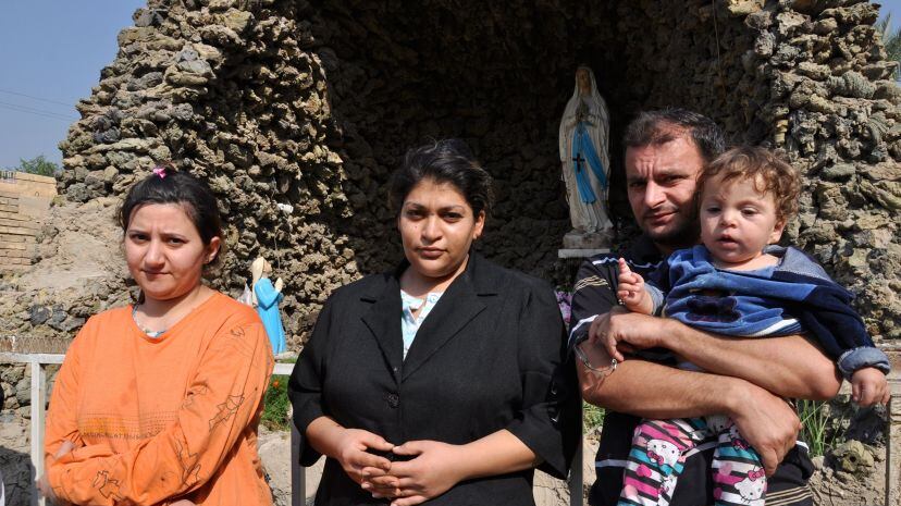 Tra i cristiani in fuga dal Califfo: "Fatti a pezzi per la nostra fede"