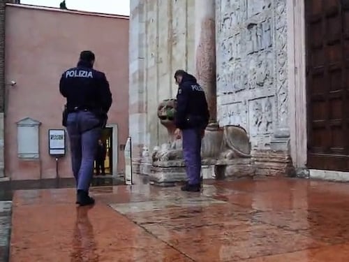 Individuato il vandalo di San Zeno: è un 26enne antagonista e pro Pal