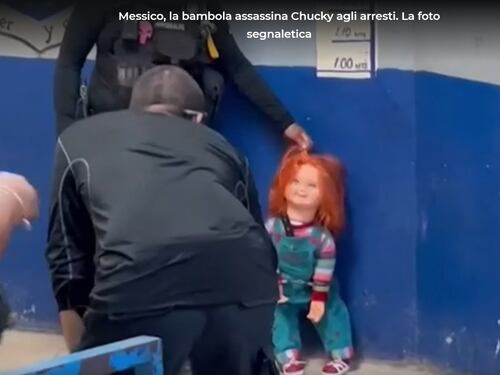 "In manette la bambola assassina Chucky": cosa c'è dietro il bizzarro arresto