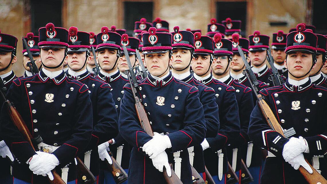 Anche la Difesa avrà la sua università. Lauree per militari (ma anche per i civili)