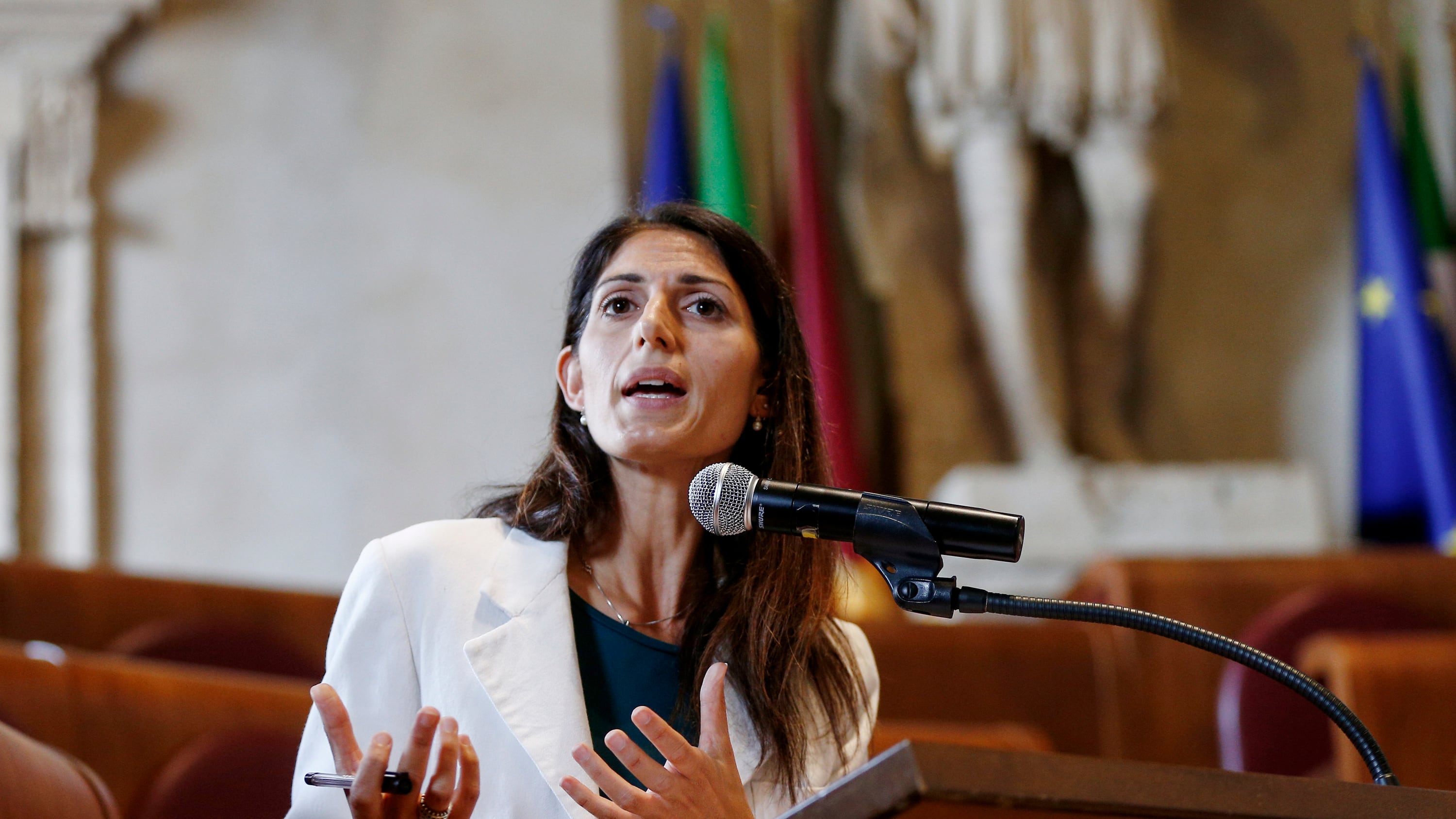 Il terrore di Conte: la leadership, la sfida con la Raggi e l'ombra di Grillo