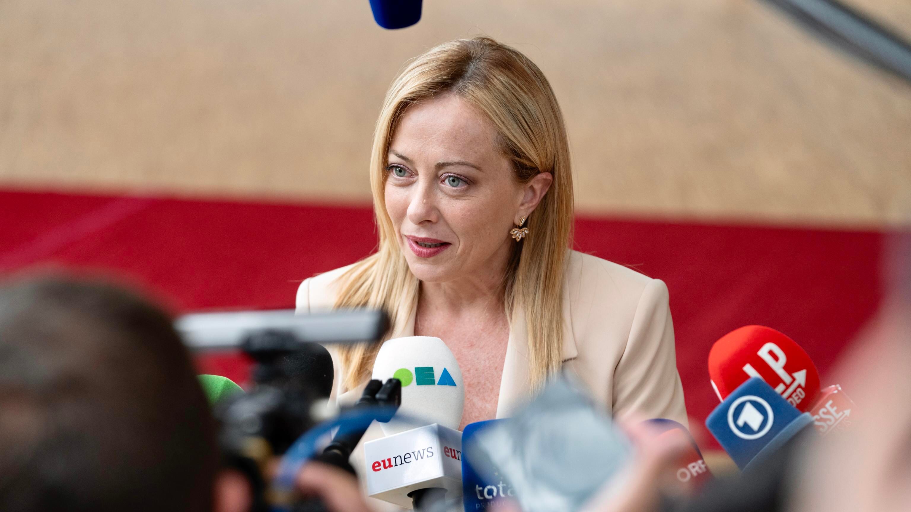 Migranti, rafforzate le frontiere esterne. Ok al nodo Tunisia e per l'emergenza 12 miliardi in più