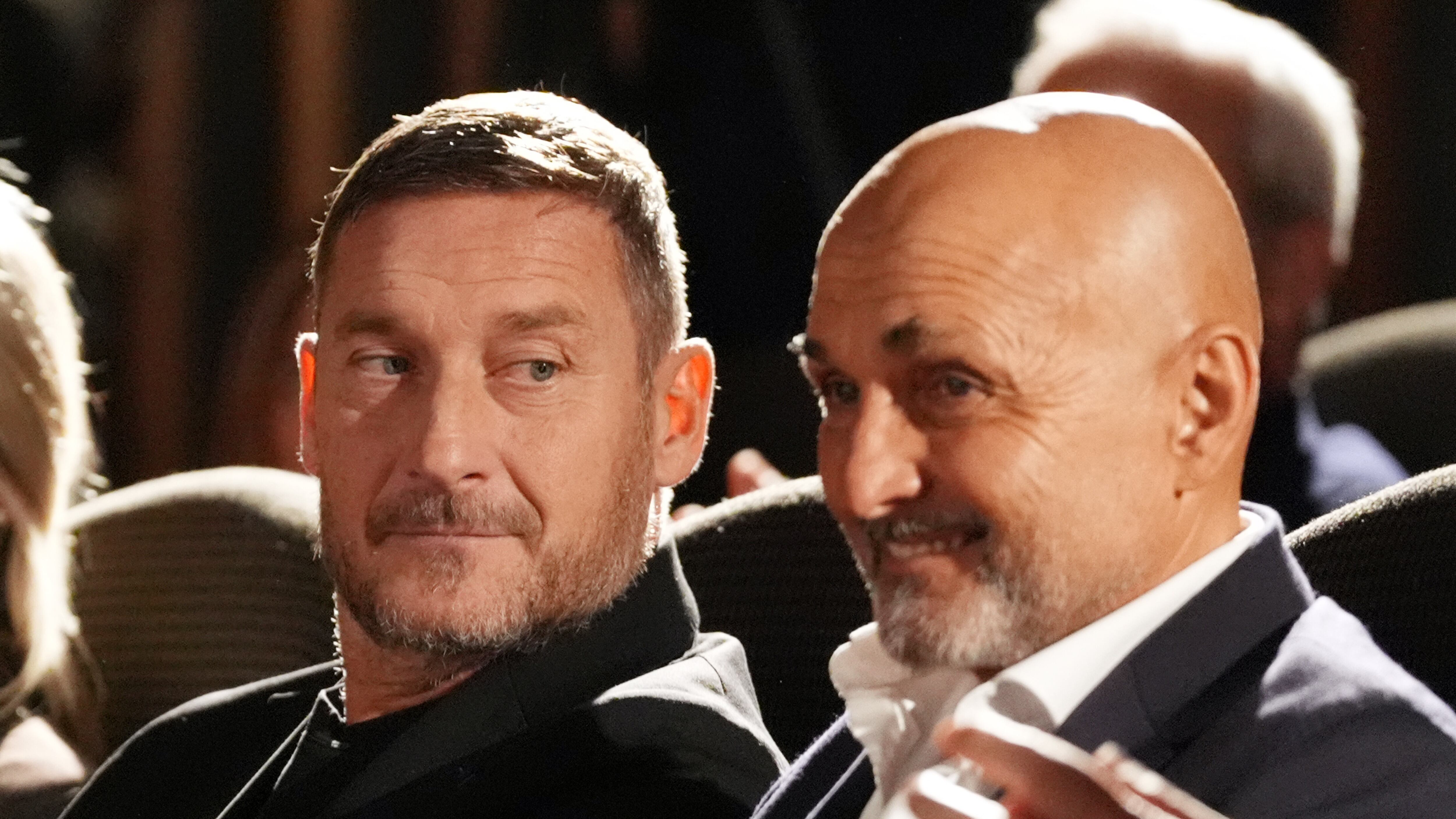 La rivalità tra Totti e Luciano finisce a tarallucci e amaro