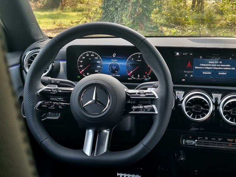 Mercedes CLA Shooting Brake, guarda la gallery della Station Wagon Coupè 16