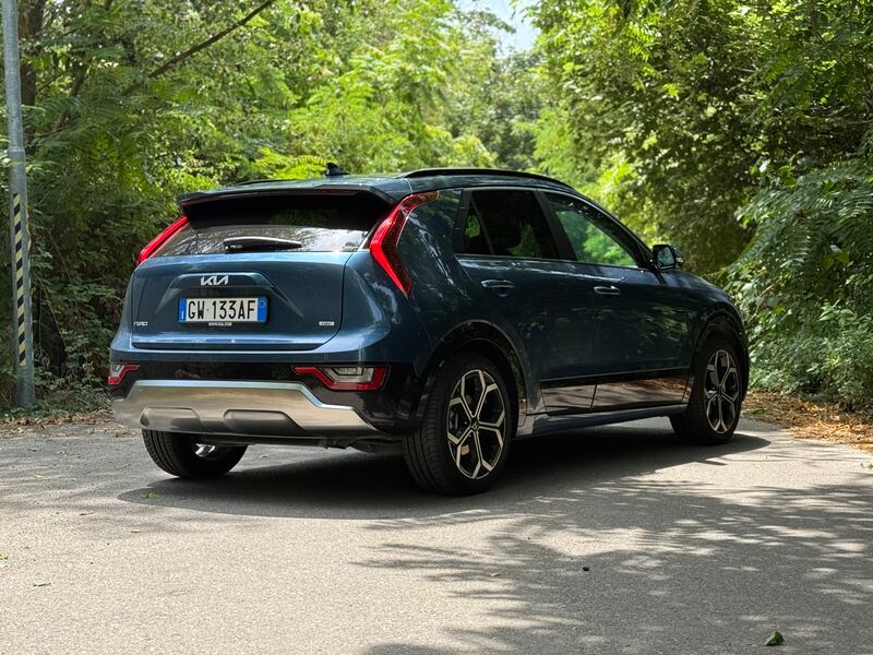 Kia Niro Trifuel: guarda la gallery del crossover ibrido anche a GPL 1