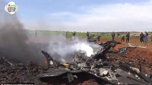 Siria, al-Qaeda abbatte caccia governativo, sequestrato il pilota