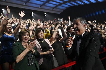 Sanremo 2024: ecco il look della finalissima del Festival di conduttore, co-conduttore e ospiti 2