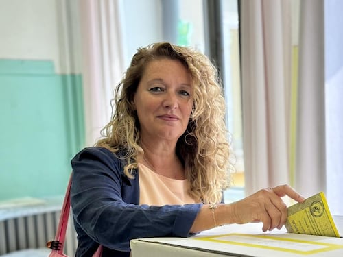 Corruzione a Prato, niente domiciliari per la sindaca Pd. Il gip nega l'arresto