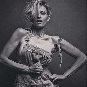 Justine Mattera, sexy auguri ai fan 11