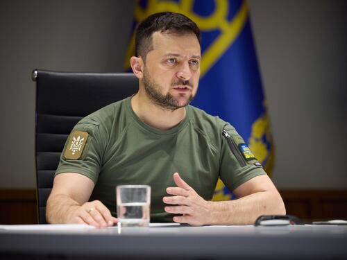 "No al messaggio durante gli Oscar": altro schiaffo dell'Academy a Zelensky