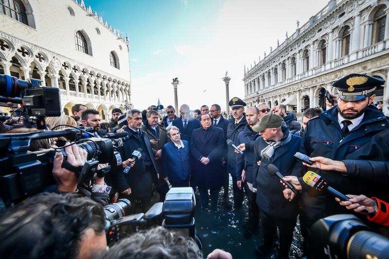 Acqua alta a Venezia, arriva Berlusconi 4