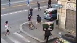 Torino fuori controllo: maxi rissa in strada fra stranieri