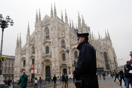 Milano, più controlli al Duomo e alla Scala 3