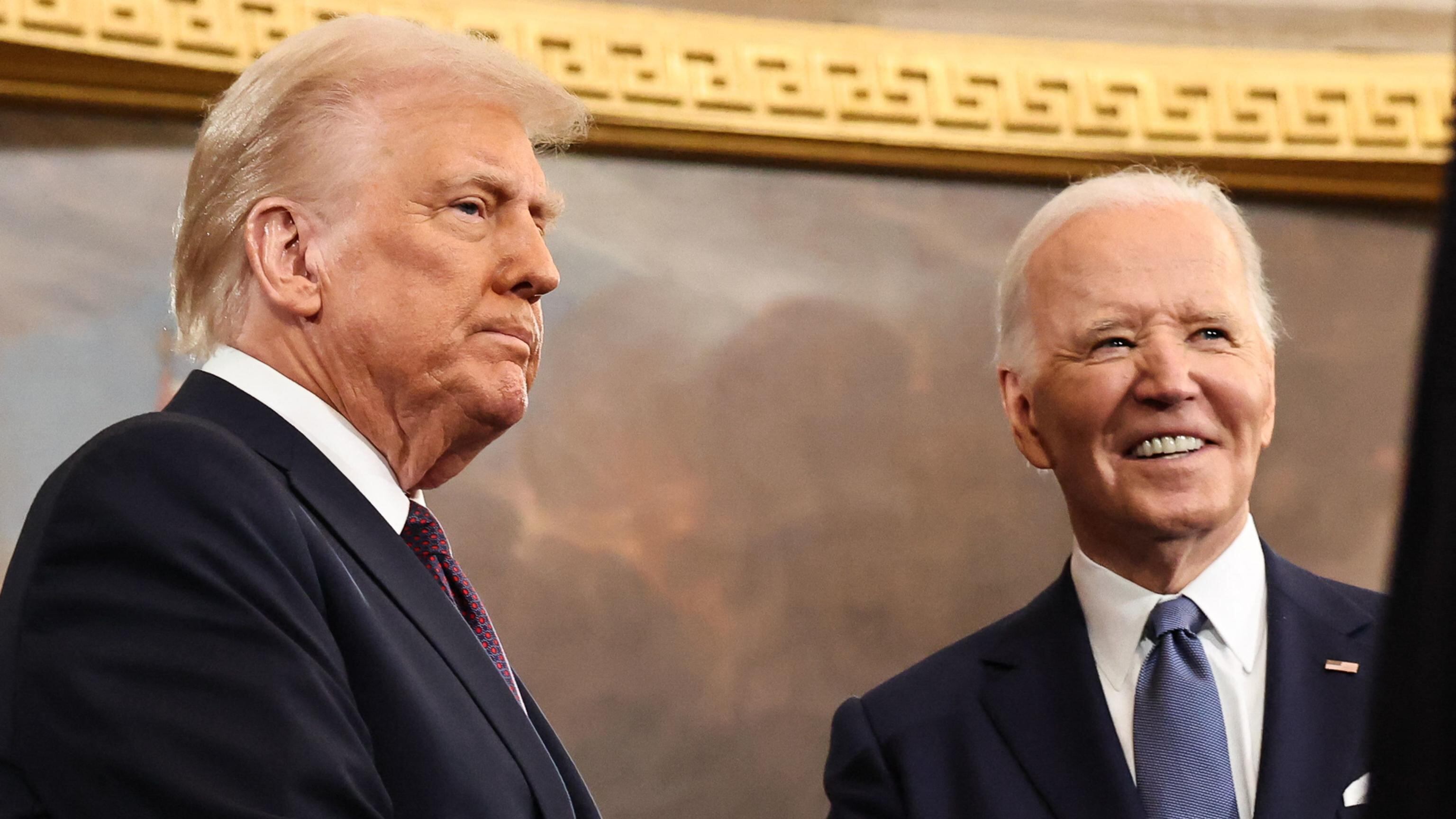 Trump alla guerra con Biden (e i suoi accusatori). "Provvedimenti di grazia nulli, non li ha firmati"