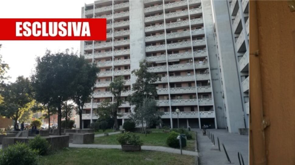 Ascensori rotti, la beffa di Sala ai disabili: "Sali a piedi con noi"