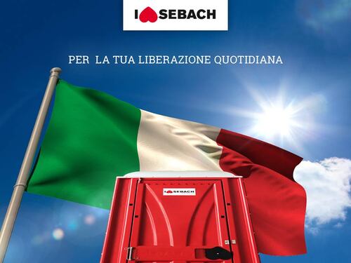 Lo spot sulla Liberazione con la foto di bagni chimici: il web si divide