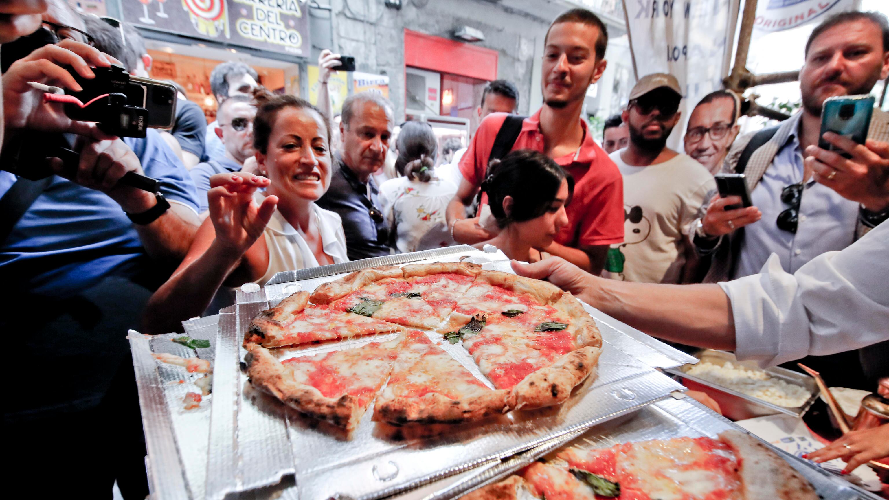 "Crescita record". La pizza unisce sempre più l'Italia: i dati