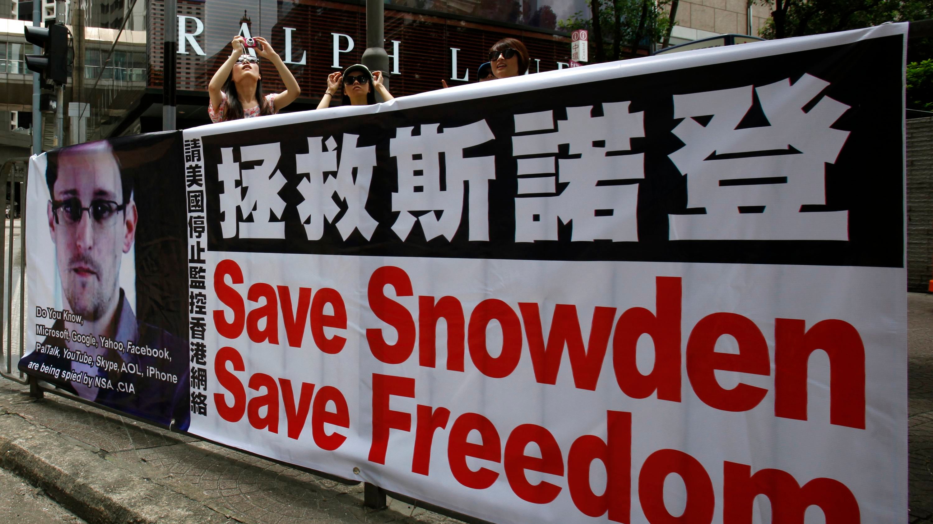 Datagate, gli Usa chiedono l'arresto di Snowden