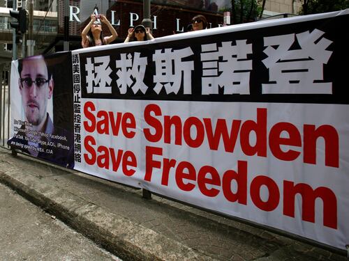 Datagate, gli Usa chiedono l'arresto di Snowden