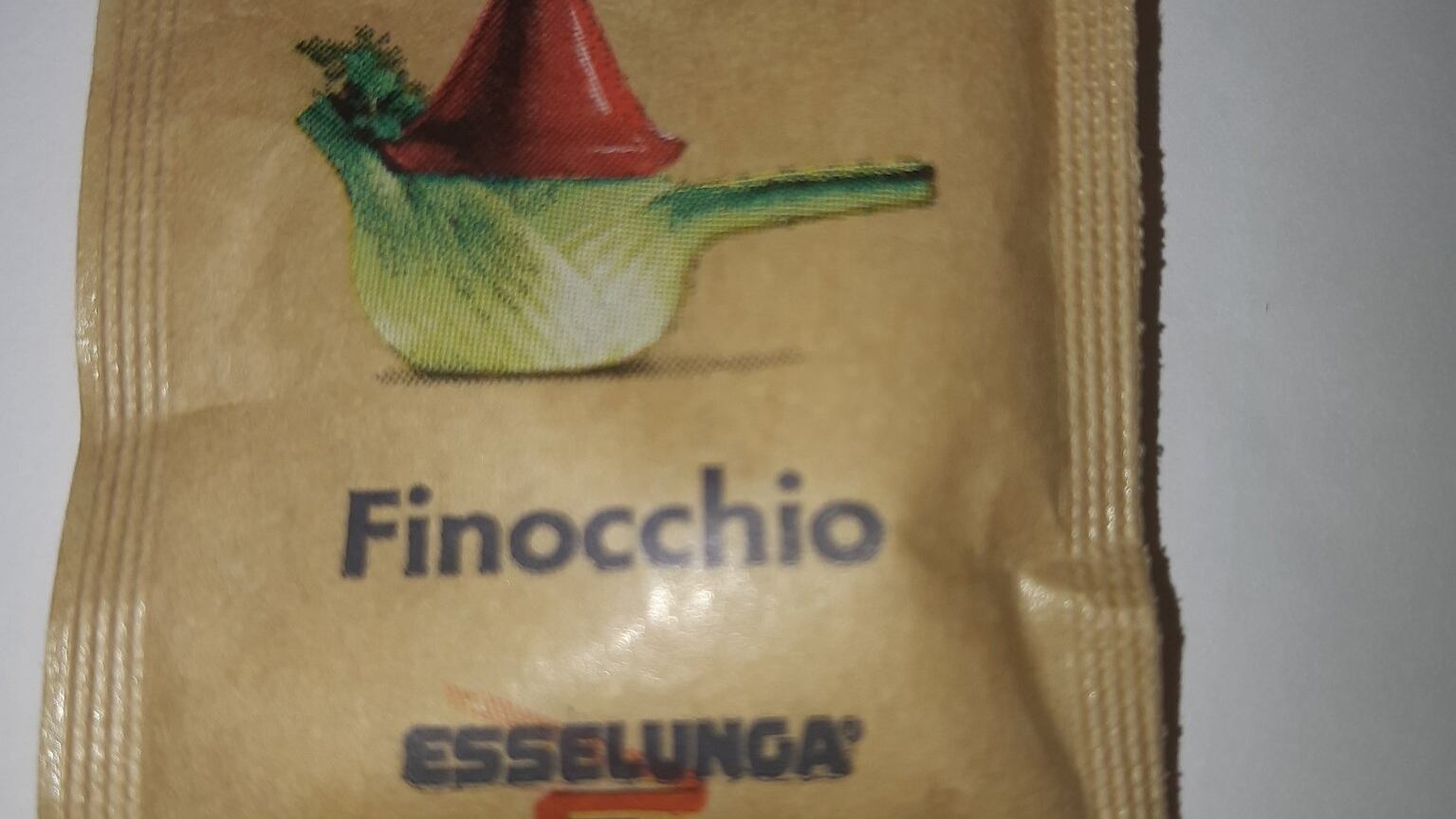 "Finocchio-Pinocchio di Esselunga è omofobo": scoppia il caos