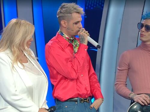 Achille Lauro in borghese da Mara Venier: "Grazie, mi hai difeso"