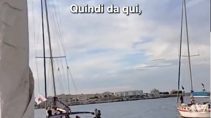 Flotilla, il Fronte della gioventù comunista ci riprova: ma la nuova spedizione è fermata dai greci
