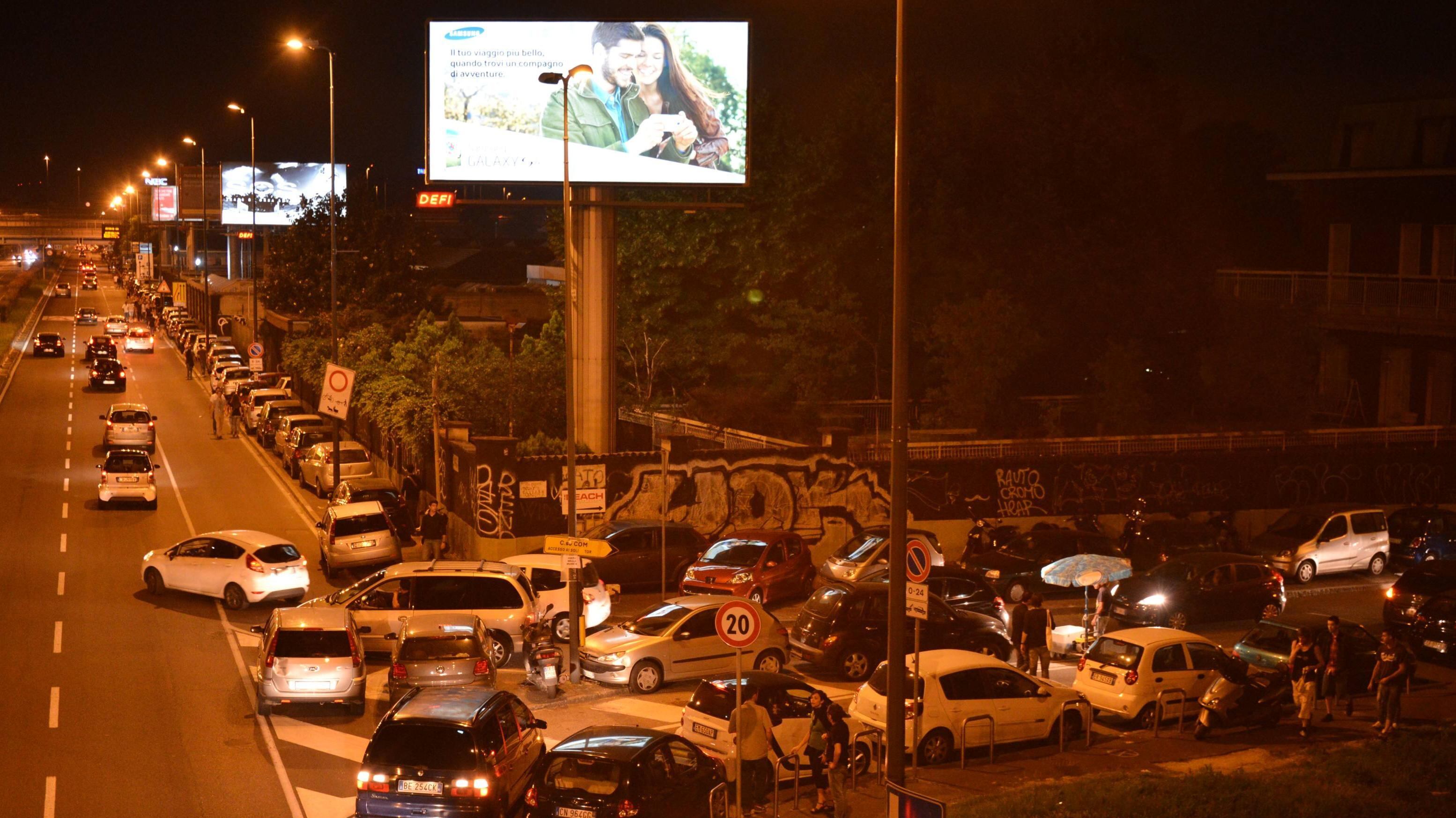 Il corteo diventa «rave»: anche i vigili dicono no al lassismo