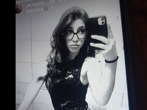 Afragola, il dolore della mamma di Martina Carbonaro: "Pagherà"