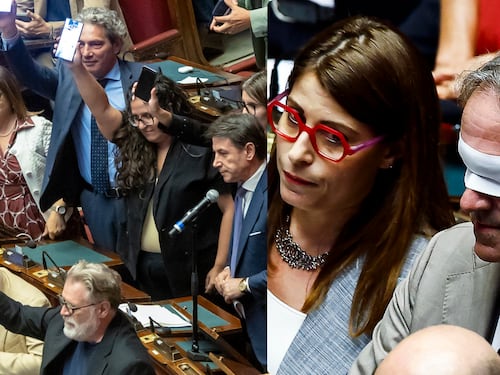 Delmastro, al via il voto palese sulle chat. La sceneggiata di Avs e M5s in Aula