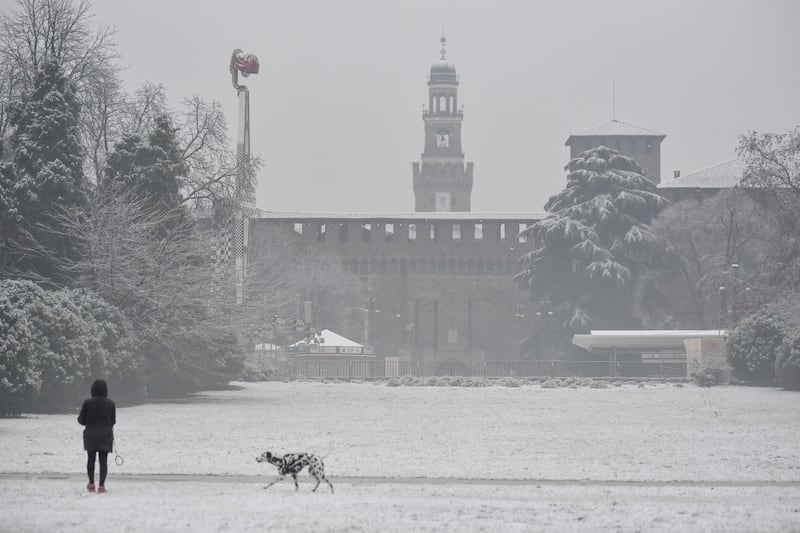Arriva il maltempo: ecco la città di Milano imbiancata 3