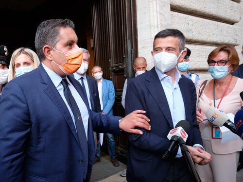Zuccotti, Lupi, Minoli. L'"habemus papam" slitta a mercoledì