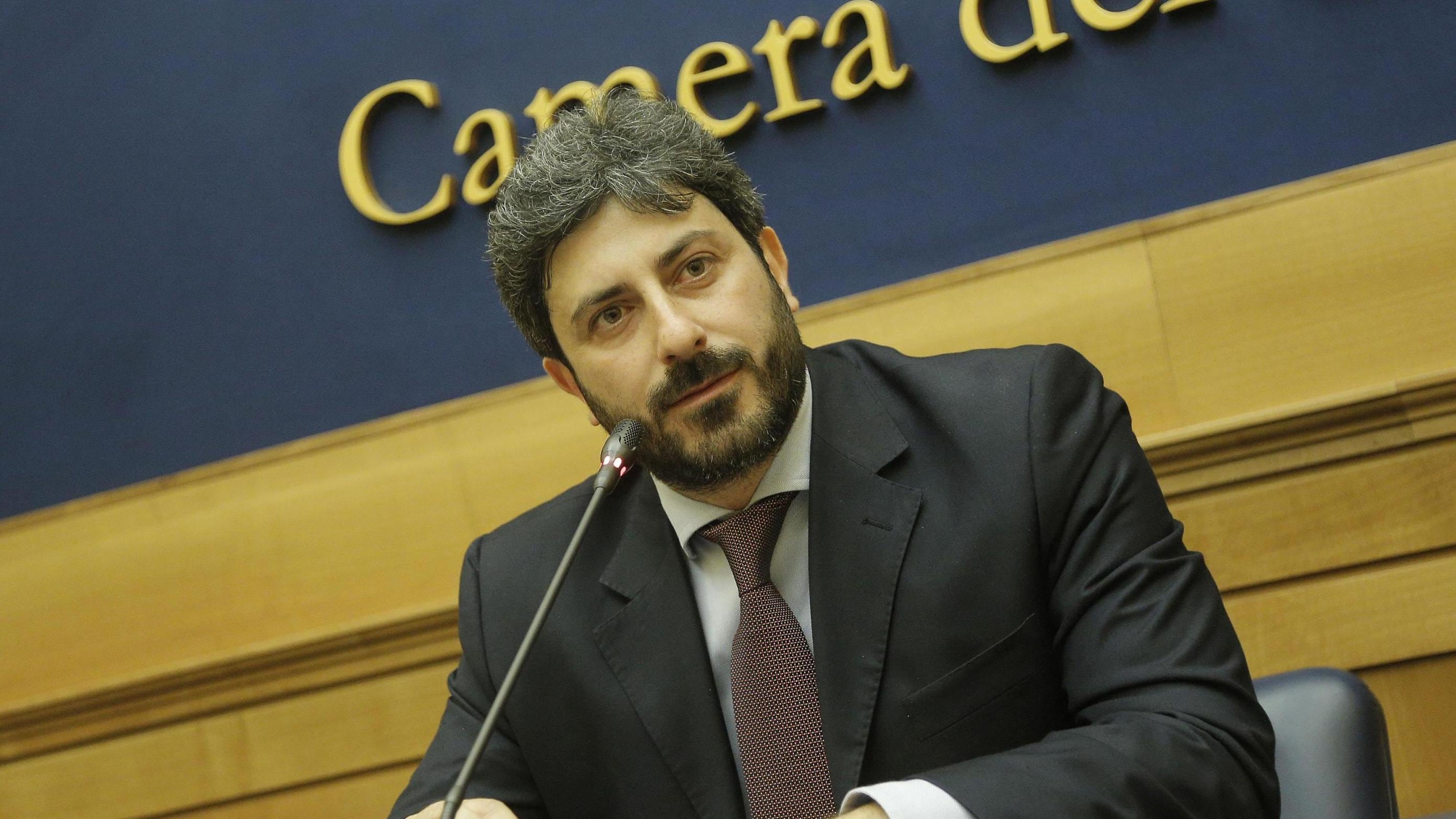 Mazzette in Rai: prima grana per il grillino Fico