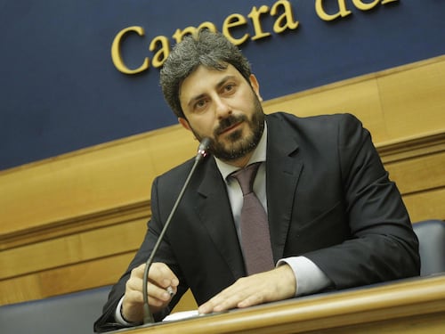 Mazzette in Rai: prima grana per il grillino Fico