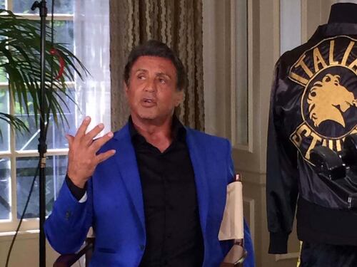 Fake news su Stallone: "È morto". Lui risponde: "Vivo e in forma"