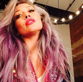 Hilary Duff cerca su Tinder l'anima gemella 3