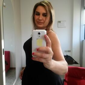Lory Del Santo sexy e creativa 24