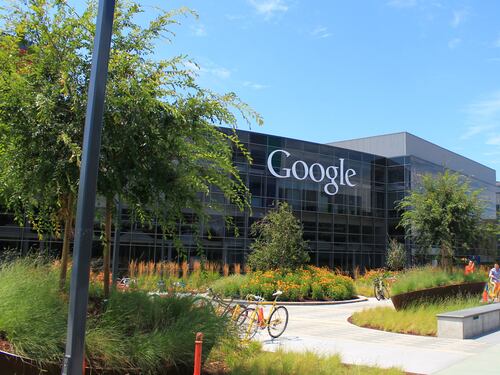 L'accusa di monopolio ma non solo: perché Google è finita a processo negli Stati Uniti