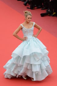 Blake Lively, pancione su red carpet 34