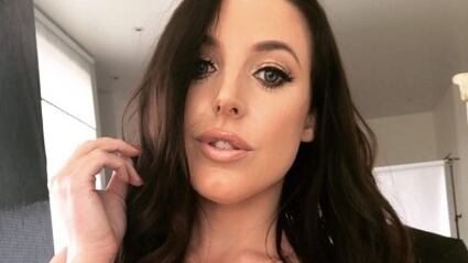 Angela White, la pornostar che ha conquistato tutti