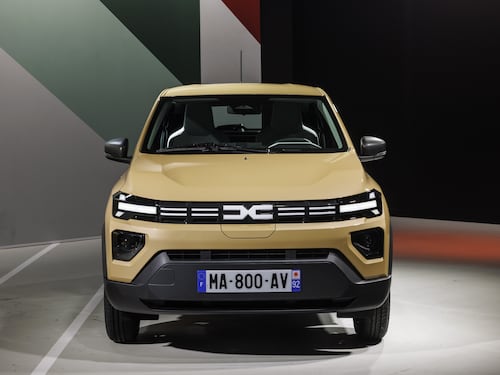 Dacia Spring 2024, nuovo design con il restyling: la nostra anteprima