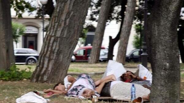 Tra deficit, fallimenti e bivacchi Viareggio è in un mare di guai