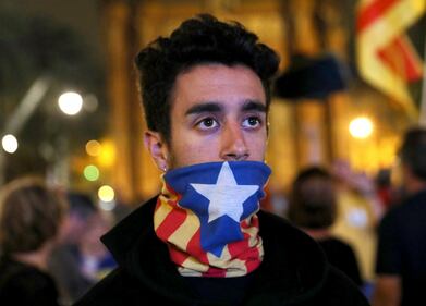 La delusione dei catalani dopo le parole di Puigdemont 9
