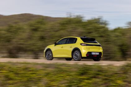 Peugeot e-208, guarda la gallery 6
