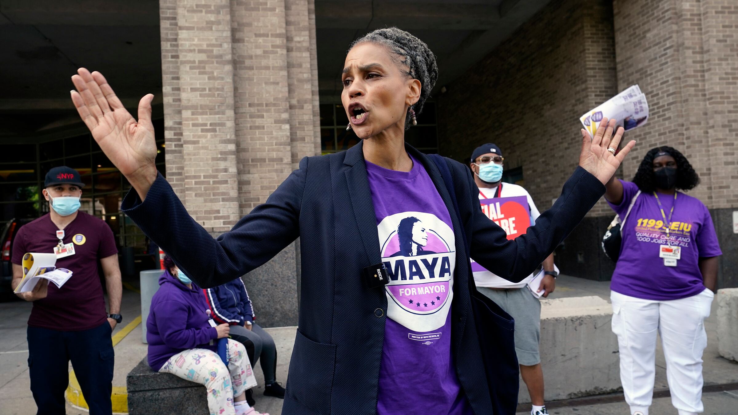 New York, Maya sogna da sindaca dopo l'endorsement di Ocasio-Cortez