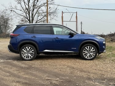 Nissan X-Trail e-Power: guarda la gallery del nuovo SUV ibrido 7