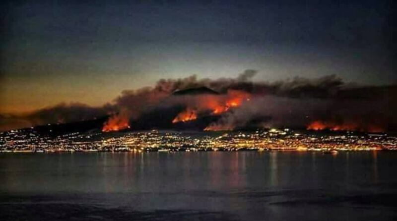 Gli incendi divampano sul Vesuvio 4