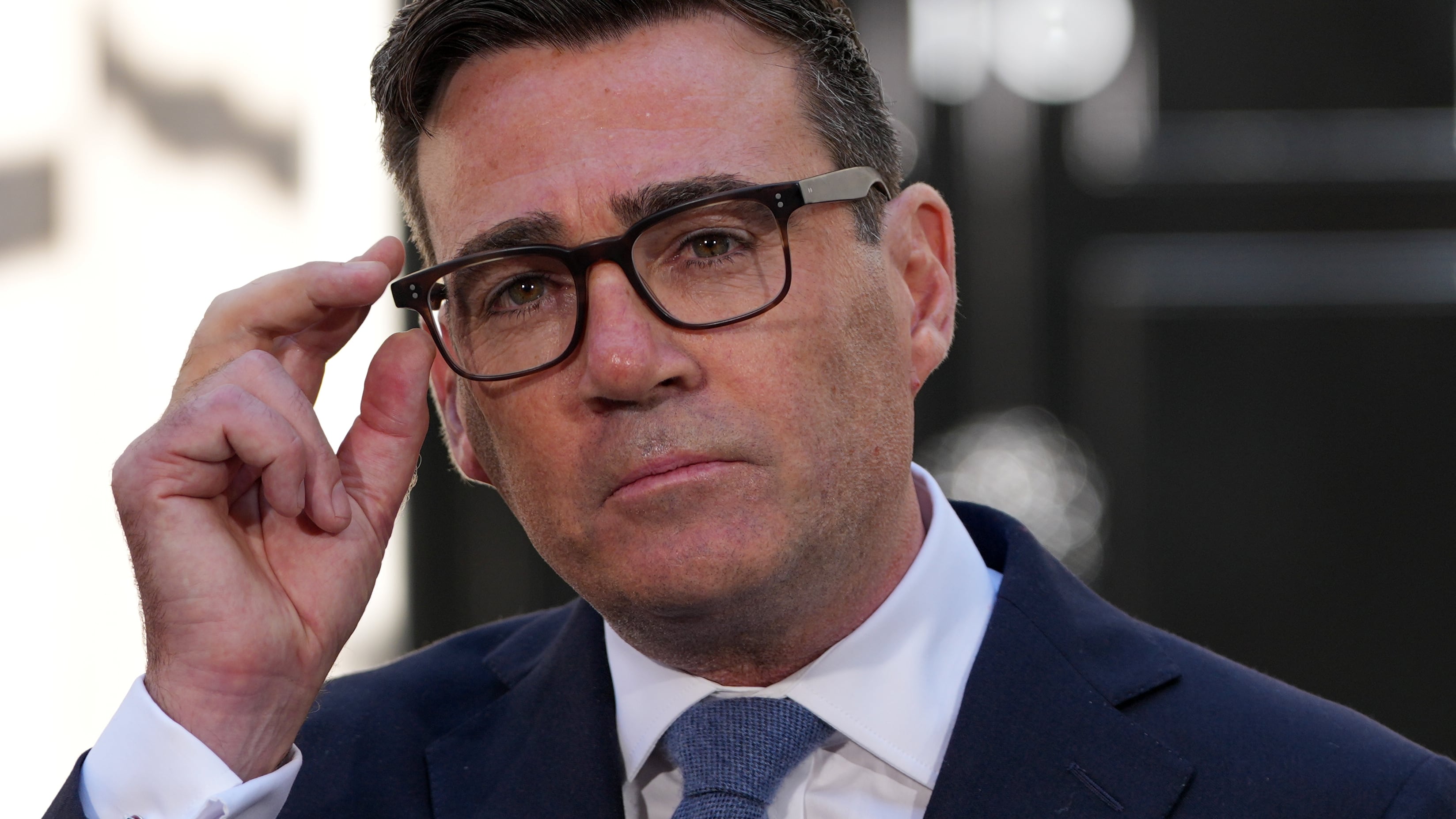 Burnham toglie l'Iva sulle bollette e purga i fedelissimi di Starmer