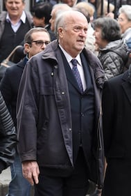 Amici, tifosi e persone comuni salutano il grande Cesare Maldini 12